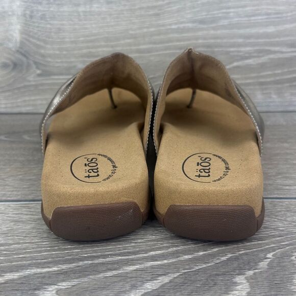 Taos Gift 2 Women's Sz 11 Champagne Gold Leather Thong Flip Flop Slip On Sandals - Picture 4 of 10